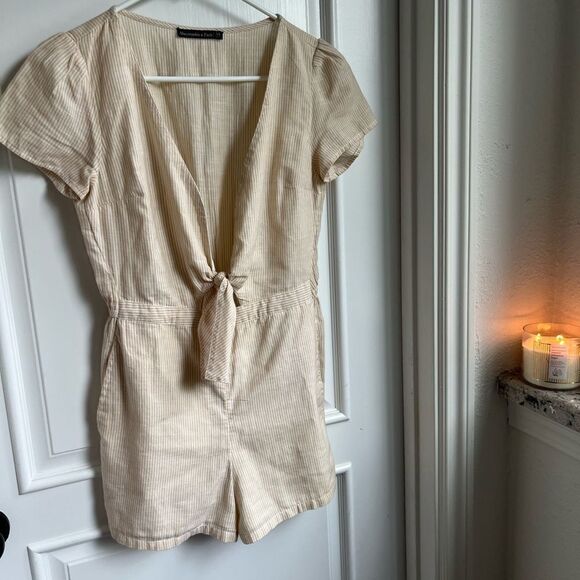 Abercrombie romper - Picture 2 of 3